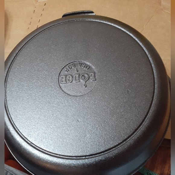 NWOT Lodge Cast Iron Grill Pan ONLY 10.25 inch with free SCRAPERS - Picture 5 of 9